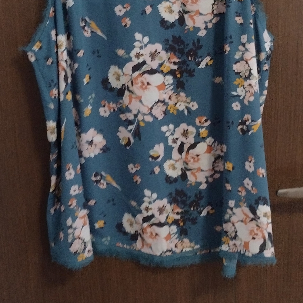 Torrid - Picture 4 of 4